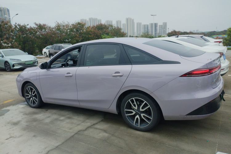 Used Roewe D6 2025 450km Deluxe Edition