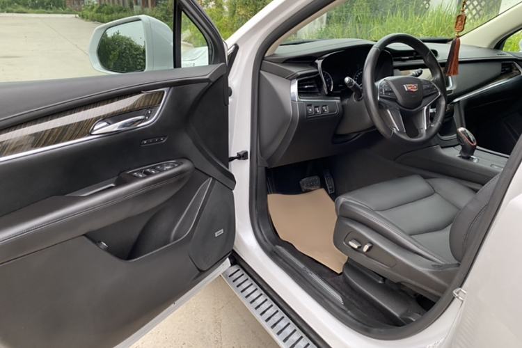 Used Cadillac XT5 2018 25T Luxury Model