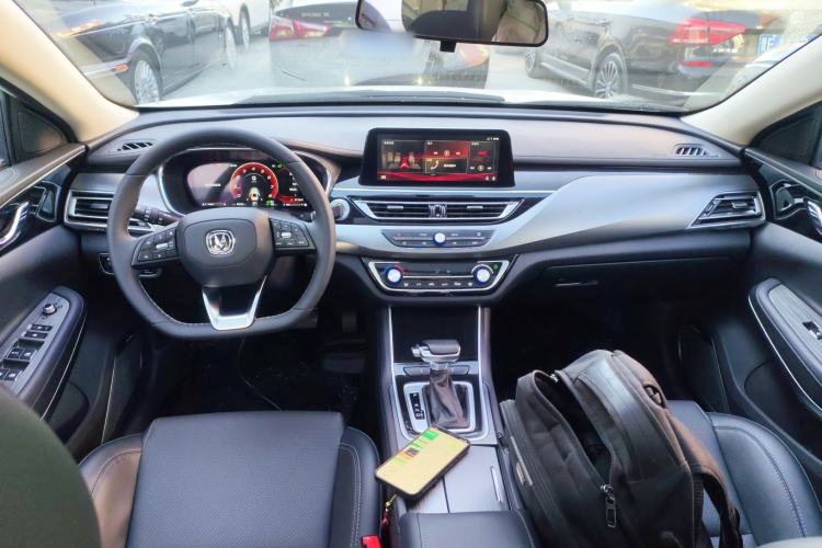 Used CHANGAN Ruicheng CC 2021 Blue Whale Edition 1.5T DCT Prestige Model Center Console