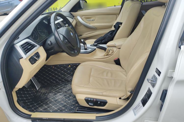 Used BMW 3 Series 2013 320i Sport Edition
