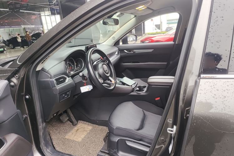 Used Mazda CX-8 2019 2.5L Two-Wheel Drive Luxury Version
