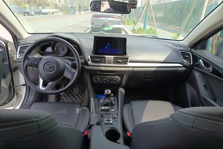 Used Mazda 3 Axela 2016 Sedan 1.5L Manual Comfort Model
