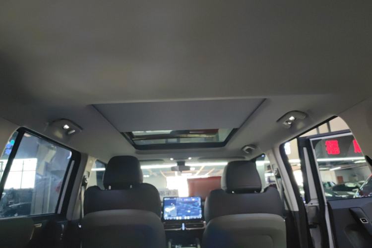 Used iCAR 03 2024 472km Four-Wheel Drive Long-Range Version
