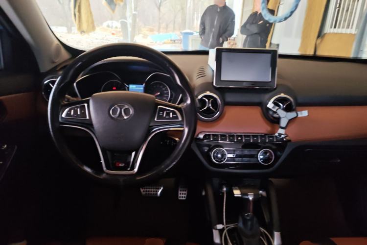 Used BAIC Senova X35 2016 1.5L Automatic Luxury Edition Steering Wheel