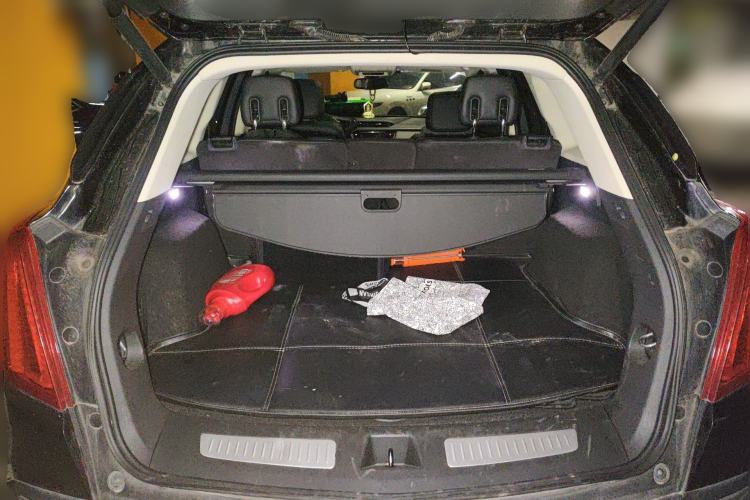 Used Cadillac XT5 2016 28T Four-Wheel Drive Luxury Model Trunk