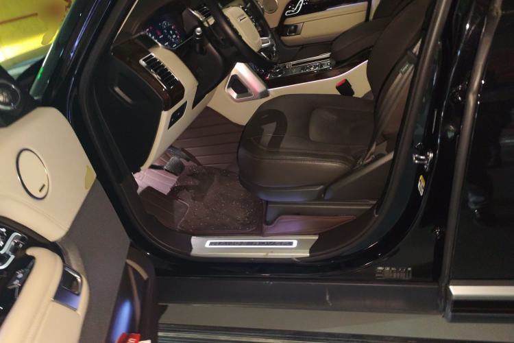 Used Land Rover Range Sport 2021 3.0 L6 SE Left Front Seat