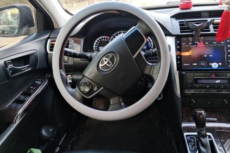 Used Toyota Camry 2016 2.0G 10th Anniversary Leading Edition
