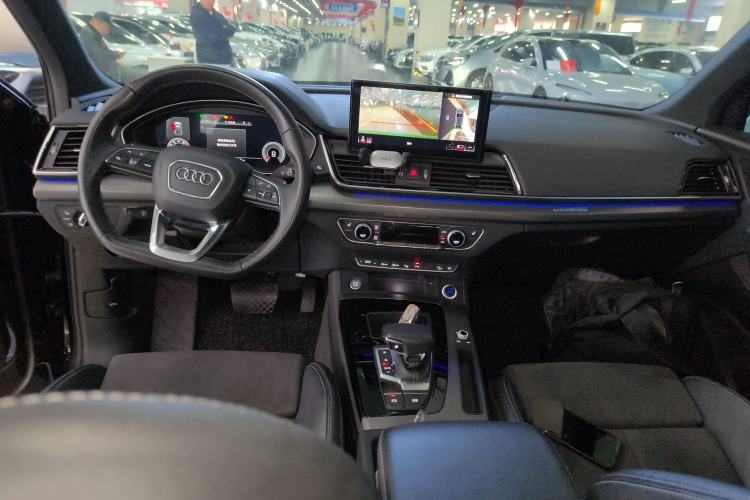 Used Audi Q5L Sportback 2021 40 TFSI Luxury Edition Center Console