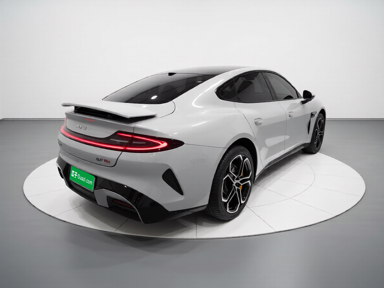 Xiaomi Auto SU7 2024 Four-Wheel Drive Ultra-Long Range Advanced Intelligent Driving Max Edition — снимка 6