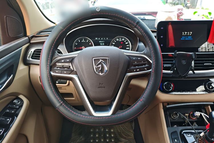 Used Baojun 730 2017 1.8L iAMT Prestige Version 7 Seats