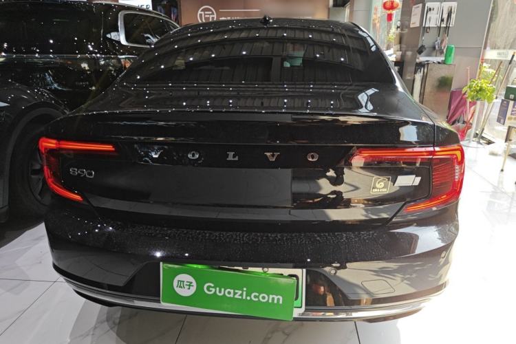 Used Volvo S90 New Energy 2024 Plug-in Hybrid Four-Wheel Drive Long-Range Luxury Smart Edition Rear