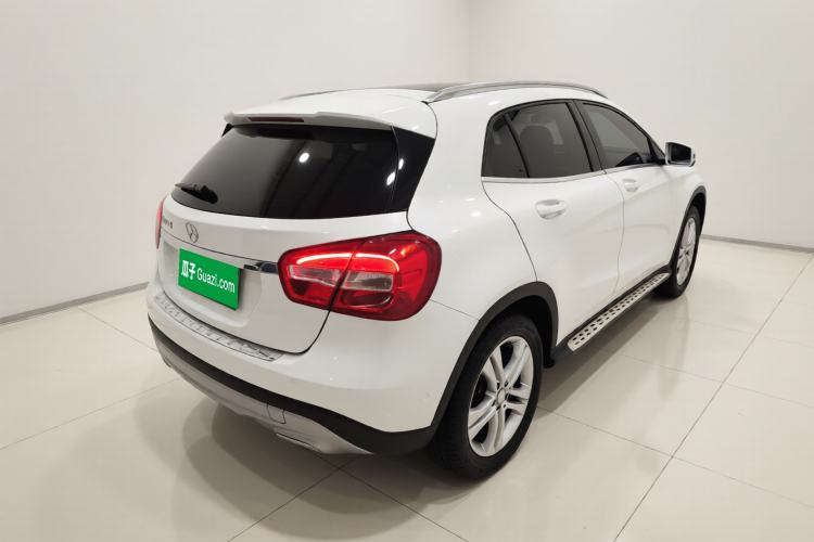 Used Mercedes-Benz GLA 2016 GLA 200 Sport Edition Rear Right 45 Deg