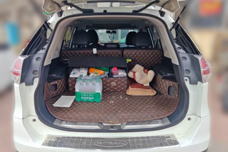 Used Nissan X-Trail 2014 2.0L CVT Comfort Edition 2WD Trunk