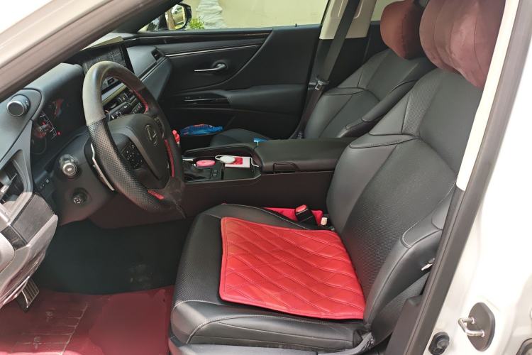 Used Lexus ES 2022 200 Excellence Edition
