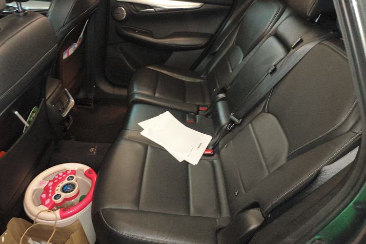 Used Infiniti QX50 2018 2.0T Four-Wheel Drive Smart Edition Left Rear Seat