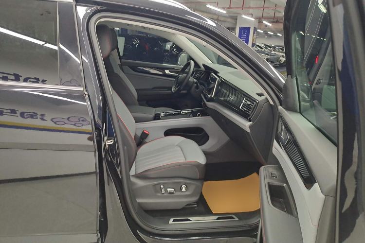 Used Volkswagen Teramont X 2023 Facelift 380TSI Four-Wheel Drive Luxury Deluxe Edition
