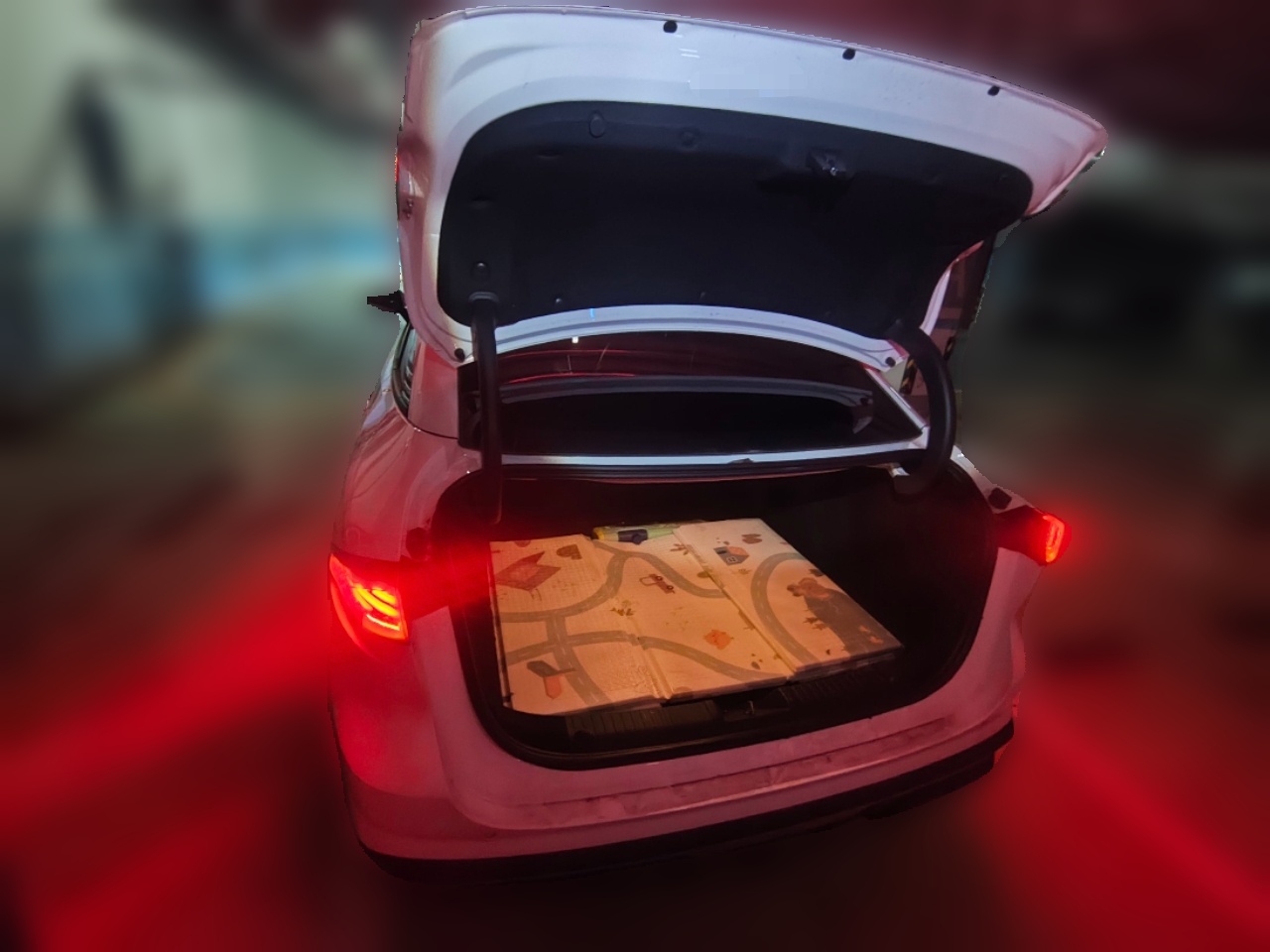 Geely Galaxy L6 2025 EM-i 140km Explorer+ Edition — снимка 19