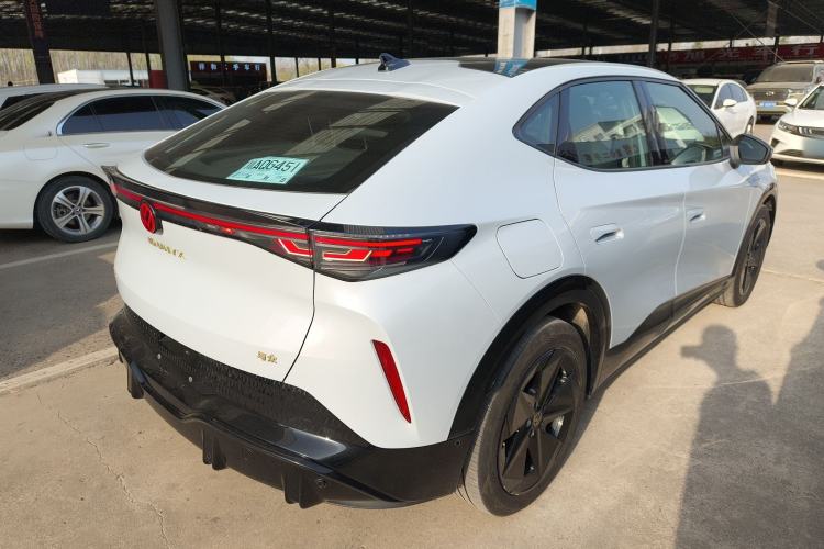 Used Volkswagen ID.UNYX 2024 Pro Long-Range Version
