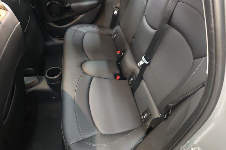 Used MINI MINI 2022 1.5T COOPER Classic Edition Five-Door Version