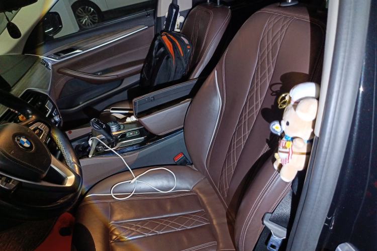 Used BMW 5 Series 2019 Facelifted 530Li Leading Edition Luxury Package
