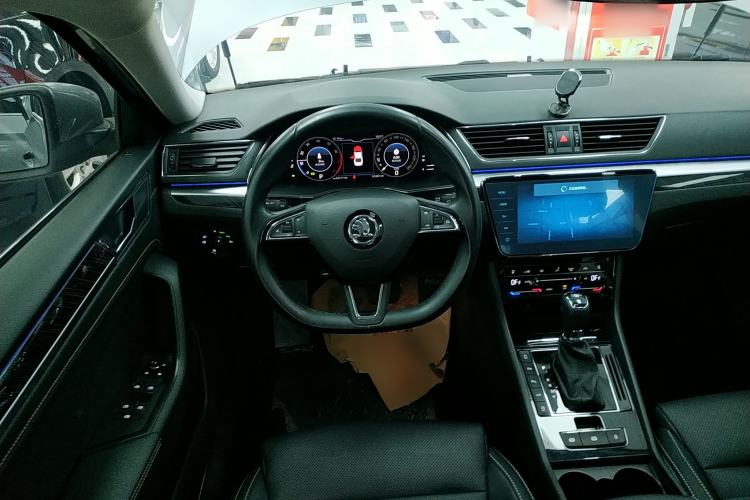 Used Skoda Superb 2022 TSI330 DSG Luxury Edition
