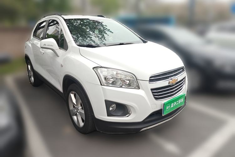 Used Chevrolet Trax 2016 1.4T Automatic Two-Wheel Drive Luxury Version Front Right 45 Deg