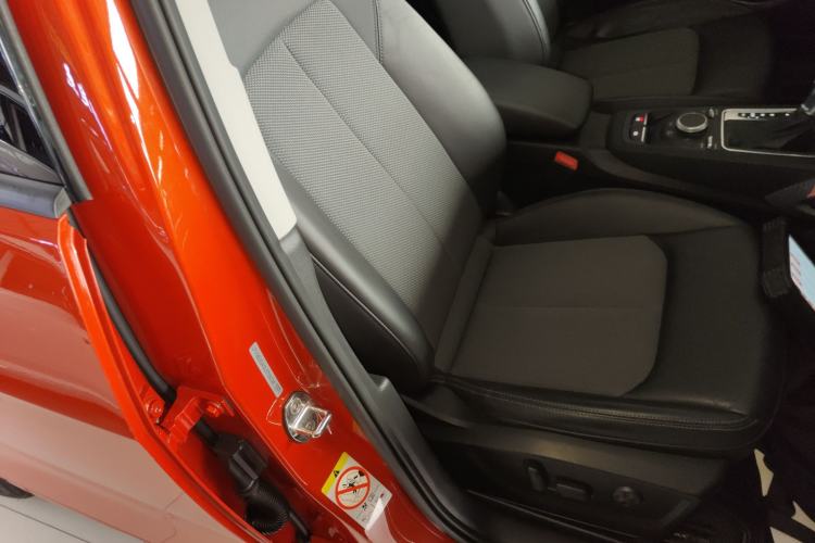 Used Audi Q2L 2020 35 TFSI Fashionable and Elegant Model
