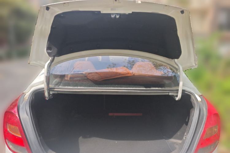 Used GAC Trumpchi GA3S Vision 2014 1.6L Manual Elite Edition Trunk