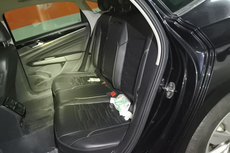 Used Volkswagen Passat 2019 330TSI Elite Edition China VI Left Rear Seat