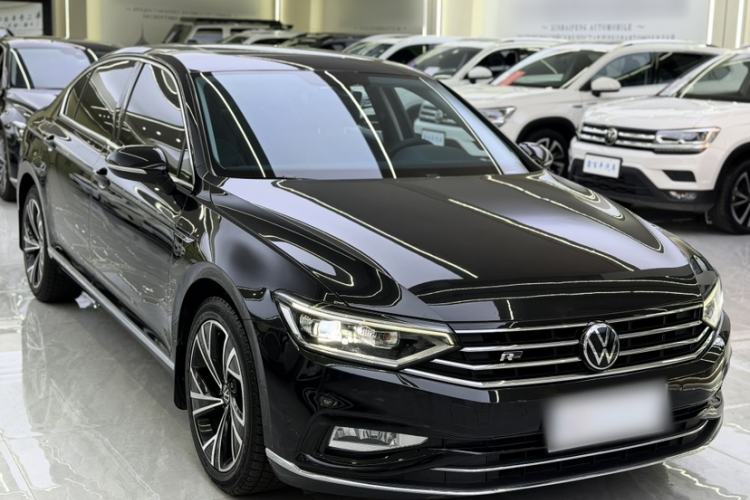 Used Volkswagen Magotan 2020 330TSI DSG Luxury Edition Exterior 2