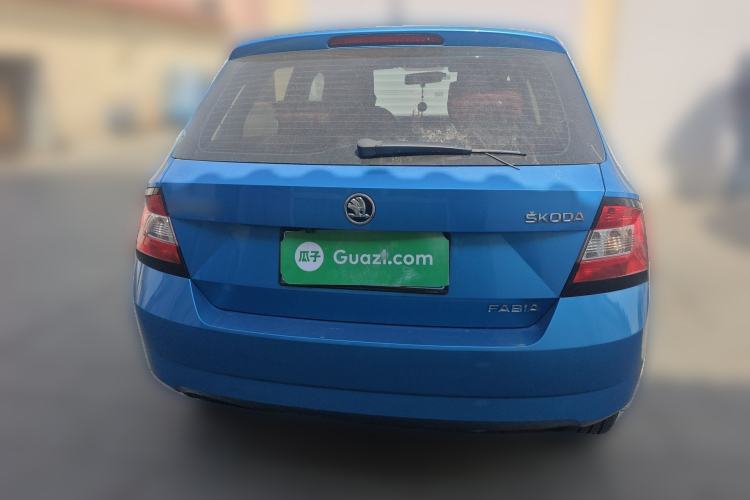 Used Skoda Fabia 2015 1.4L Automatic Front-Drive Model

