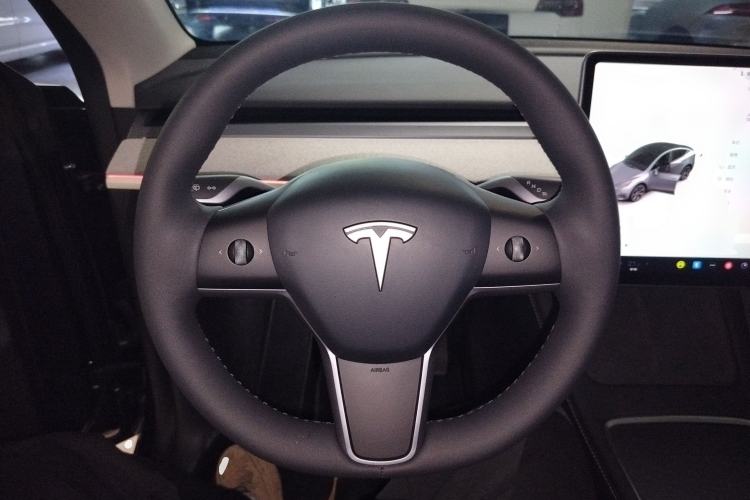 Used Tesla Model Y 2024 Rear-Wheel-Drive Version Steering Wheel