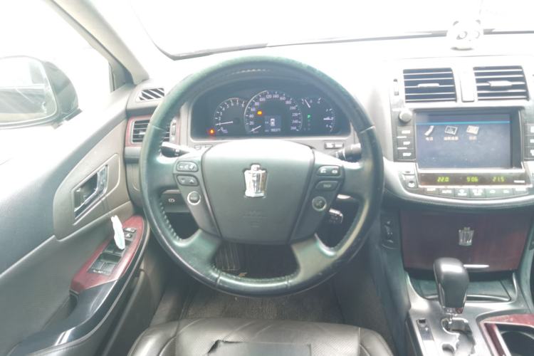 Used Toyota Crown 2010 2.5L Royal Leather Navigation Edition
