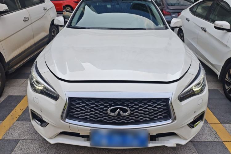 Used Infiniti Q50L 2018 2.0T Enjoyment Version China VI Standard