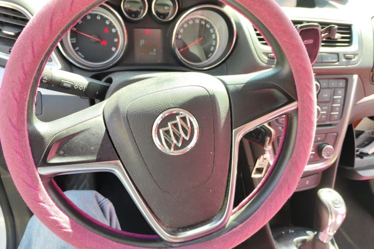 Used Buick Encore 2015 1.4T Automatic Two-Wheel Drive Urban Elite Version