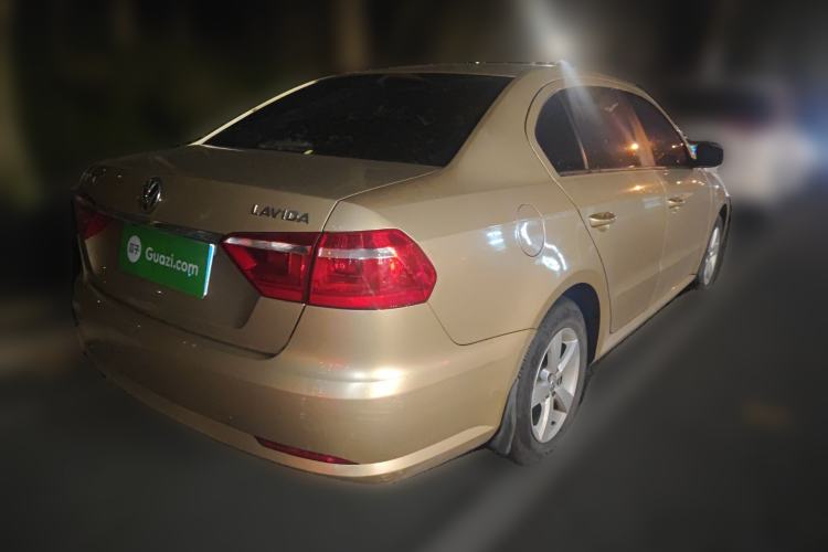 Used Volkswagen Lavida 2013 Revised Classic 1.6L Automatic Fashion Edition
