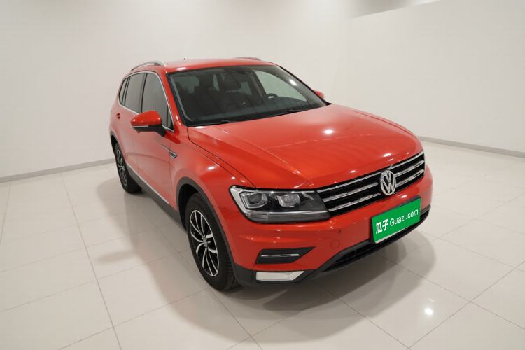 Used Volkswagen Tiguan L 2017 330TSI Automatic Two-Wheel Drive Comfort Edition Exterior 1