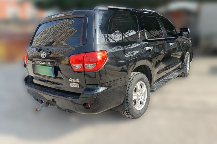 Used Toyota Sequoia 