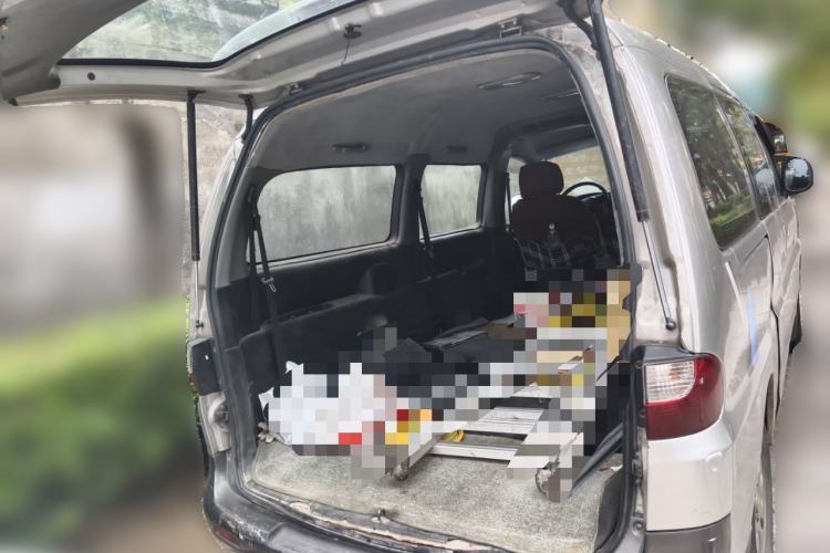 Used JAC Refine 2008 2.0L Shuttle Gasoline Basic Model with Front and Rear Air Conditioning
