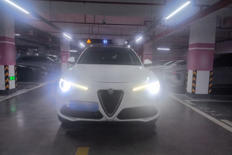 Used Alfa Romeo Stelvio 2017 2.0T 280HP Luxury Edition