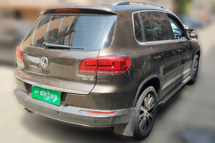 Used Volkswagen Tiguan 2016 300TSI Automatic Two-Wheel Drive Luxury Edition Rear Right 45 Deg