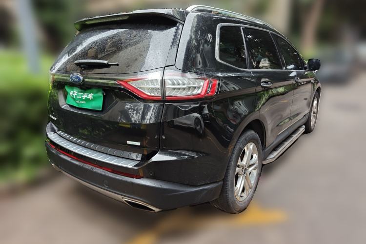 Used Ford Edge 2015 2.0T GTDi Two-Wheel-Drive High-Line Version
