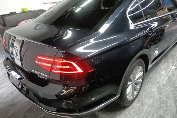 Used Volkswagen Magotan 2019 330TSI DSG Leading Model China VI Standard
