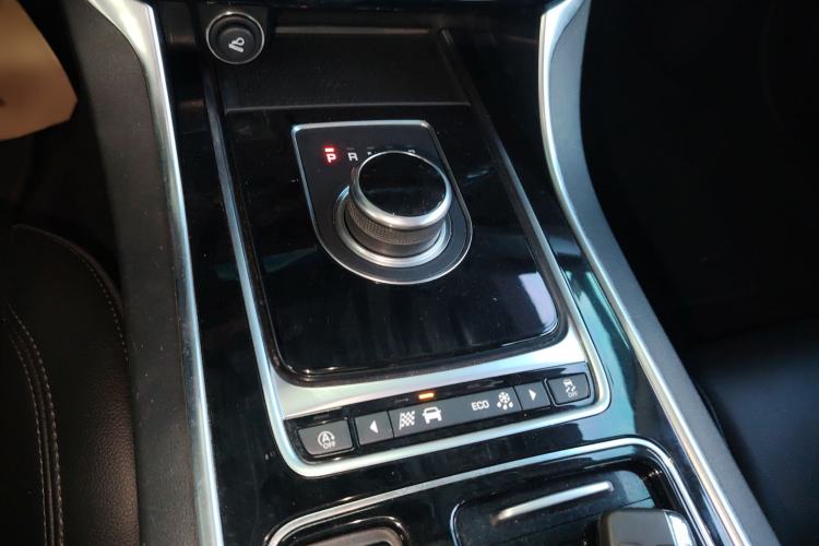 Used Jaguar XFL 2020 XFL 2.0T P200 Two-Wheel-Drive Rally Flag Edition
