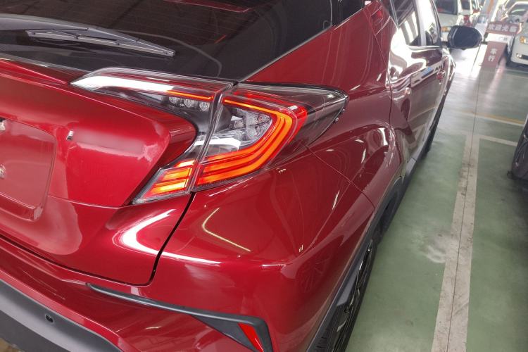 Used Toyota IZOA 2020 2.0L Yichi Version
