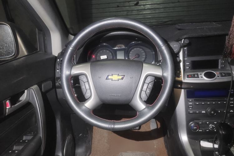 Used Chevrolet Captiva 2015 2.4L 4x4 Flagship Edition 7-Seater Steering Wheel