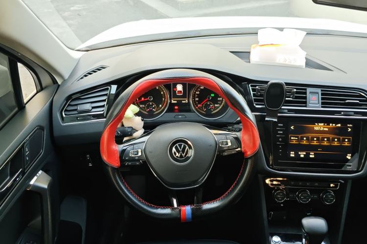 Used Volkswagen Tiguan L 2021 330TSI Automatic Two-Wheel Drive Smart Edition Steering Wheel