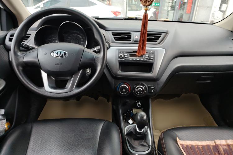 Used Kia K2 2012 Sedan 1.4L MT GLS Commemorative Edition
