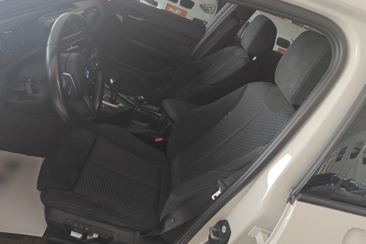 Used BMW 1 Series 2018 120i M Sport Package Left Front Seat