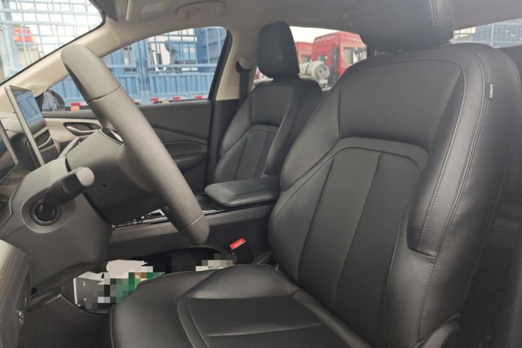 Used Wuling Xingguang 2023 70 Standard Edition Left Front Seat